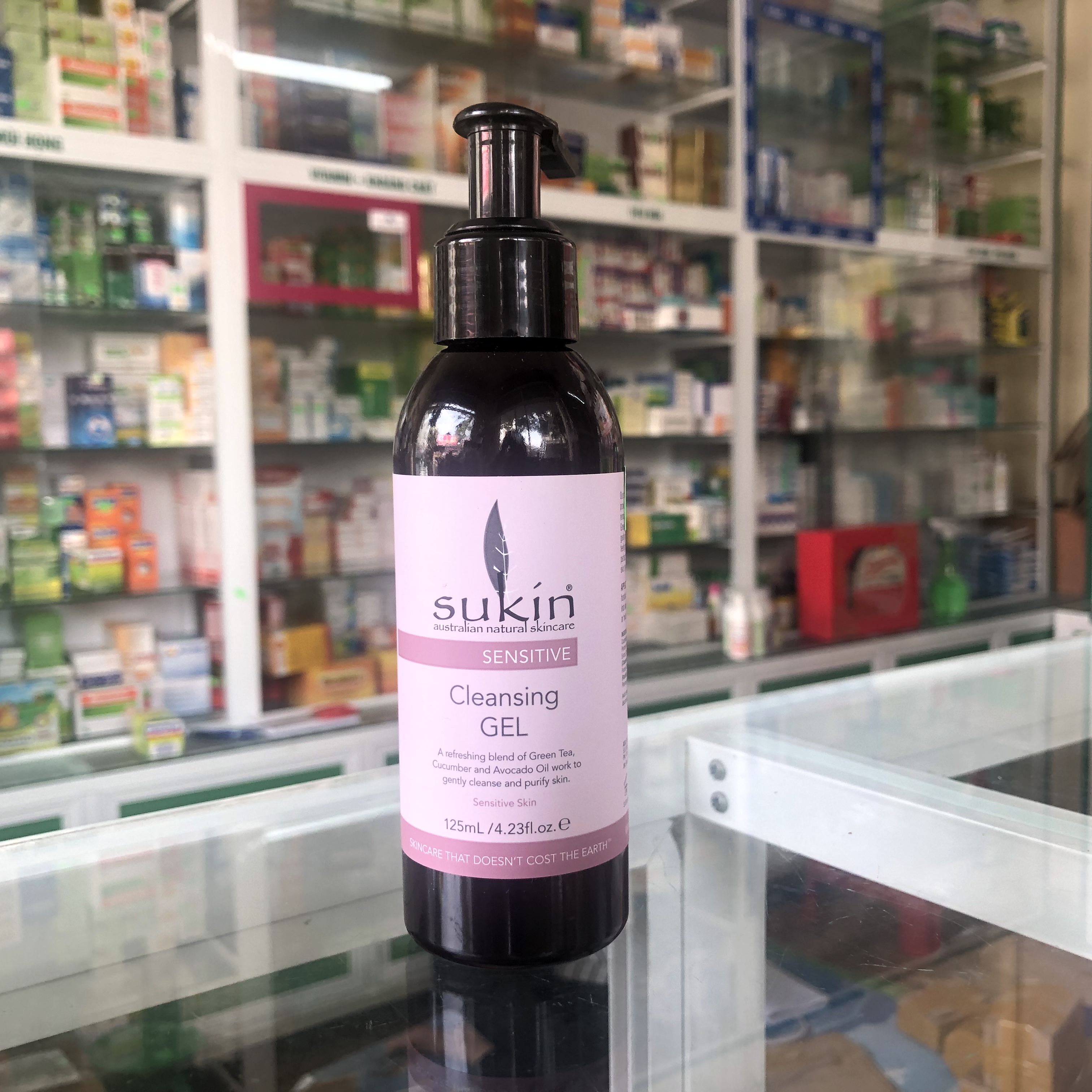 Kem rửa mặt dành cho da nhạy cảm Sukin sensitive cleansing